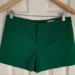 Club Monaco women’s green shorts size 2